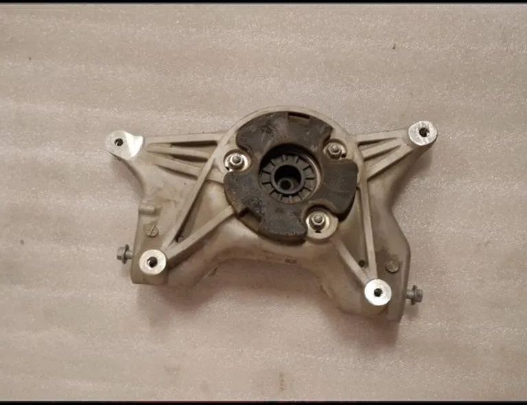 TESLA Model 3 1 generation (2017-2024) Ostatné časti karosérie 104403700C 31784480