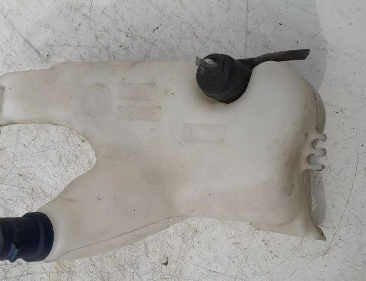 FIAT Punto 2 generation (1999-2003) Nádrž na ostrekovač okien 32113441