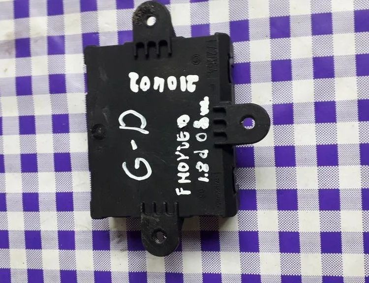 FORD Mondeo 4 generation (2007-2015) Ovládacia jednotka pravých zadných dverí 1001220100,7G9T14B534AF 32113557