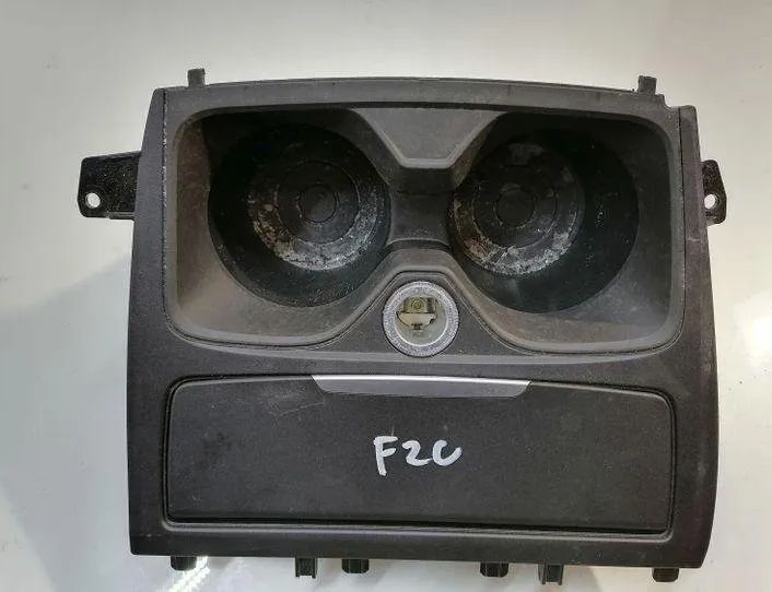 BMW 1 Series F20/F21 (2011-2020) Подстаканник 9207320 25723680