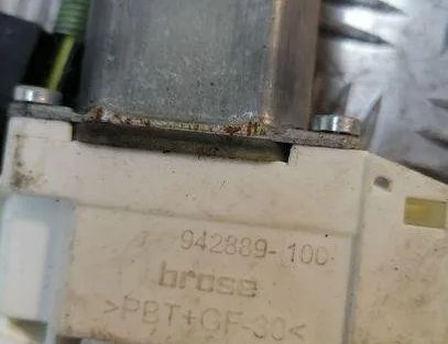 BMW 5 Series F10/F11 (2009-2017) Regulátor okna ľavých predných dverí 7227130,7182112 25724502