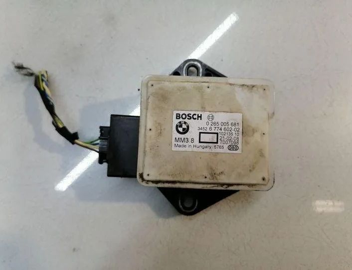 BMW 5 Series E60/E61 (2003-2010) Датчик ускорения 7007098,02650056181,10213510 25726821