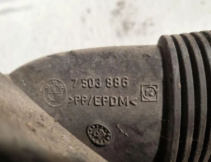 BMW X5 E70 (2006-2013) Воздухозаборная труба 7503886,7123353,5471712335 25727611