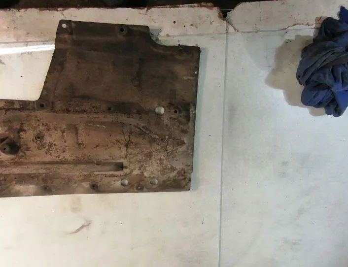 BMW 3 Series F30/F31 (2011-2020) Left Side Underbody Cover 7241833 25735536