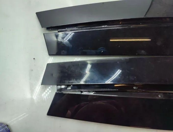 BMW X3 F25 (2010-2017) Стеклоуплотнитель передней правой двери 7250380,7250379,7250377 25736788