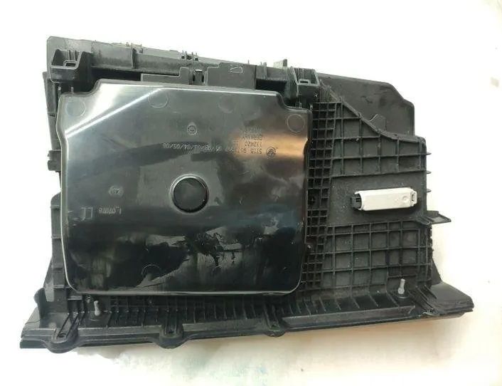 BMW 5 Series F10/F11 (2009-2017) Бардачок 9173907,9166683,9205979 25738161