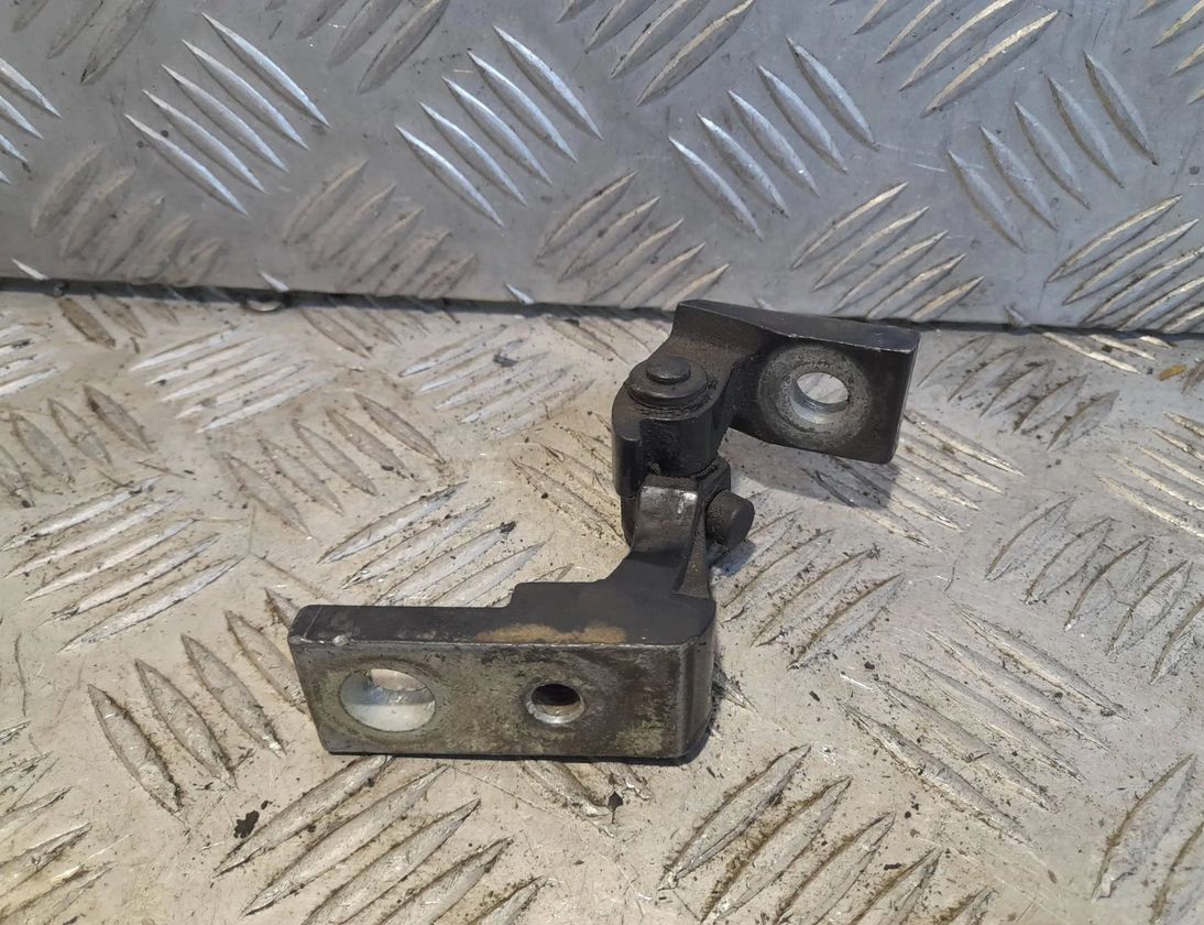 AUDI A6 C8/4K (2018-2024) Шарнир передней правой двери A046573 29727539