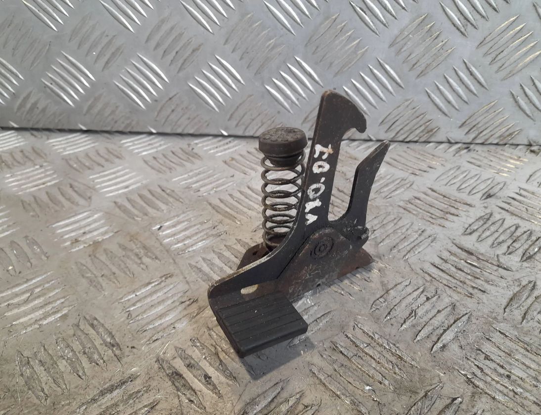 VOLVO V70 3 generation (2007-2020) Rukoväť na uvoľnenie kapoty 30779371 29744395