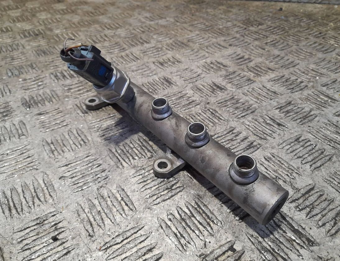 AUDI A6 C8/4K (2018-2024) Fuel Rail 059130089AB 29745598