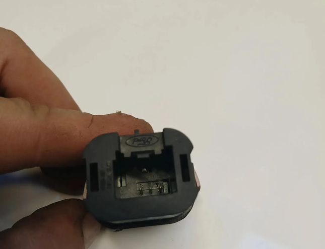 FORD Focus 2 generation (2004-2011) Hazard button 13A350AB 29748391