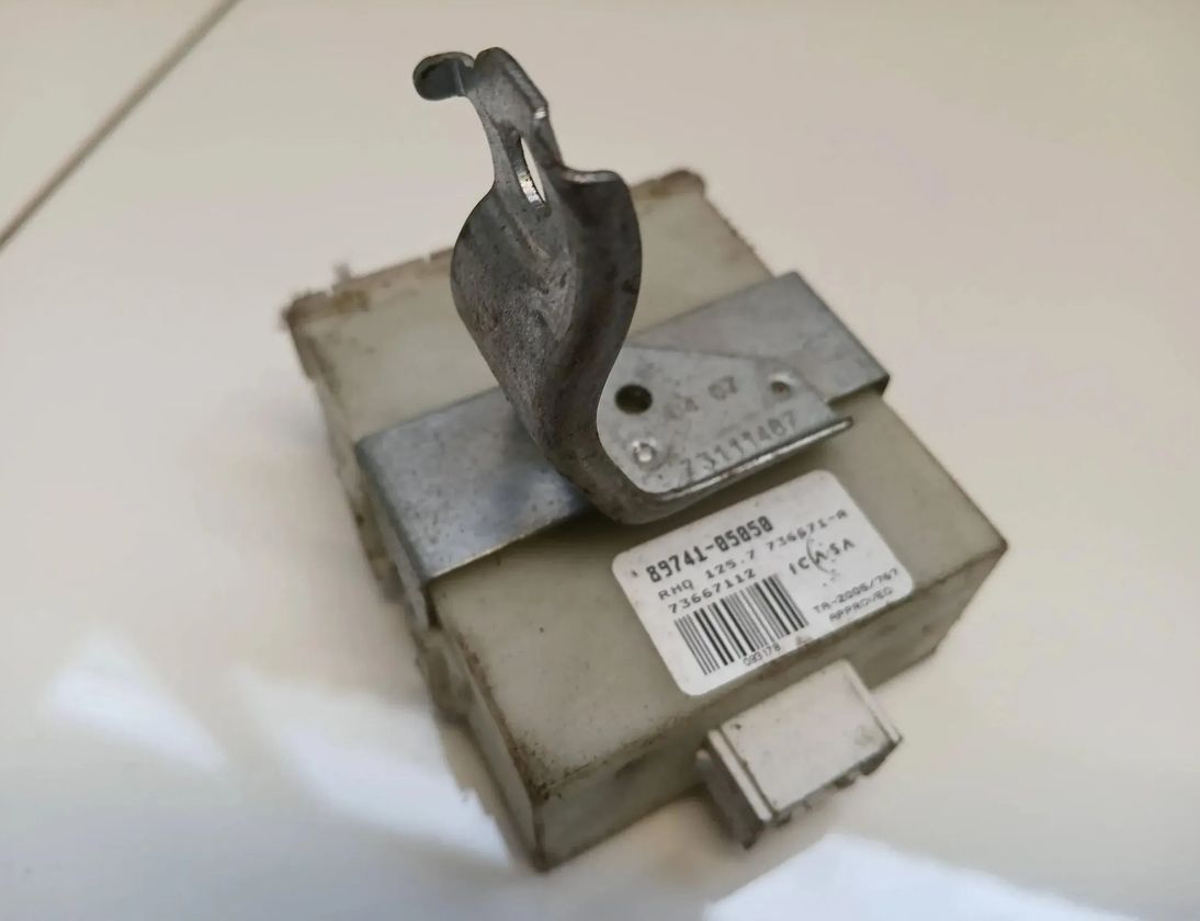 TOYOTA Corolla 10 generation E140/E150 (2006-2013) Блок управления центральным замком 8974105050,73667112 29749511