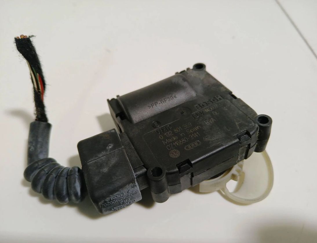 AUDI A6 C8/4K (2018-2024) Клапаны управления внутренним подогревом CZ1168803141,0132801359 29753314