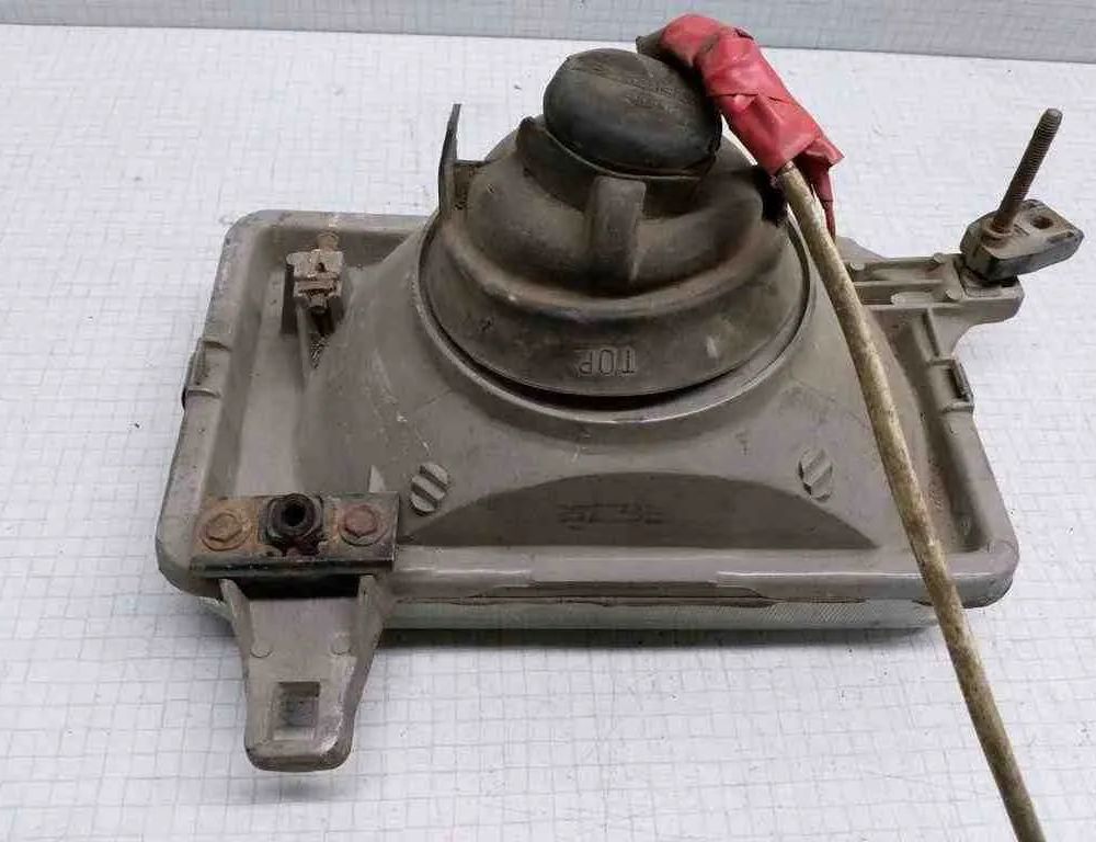 NISSAN Terrano 2 generation (1993-2006) Front Left Headlight 32502328