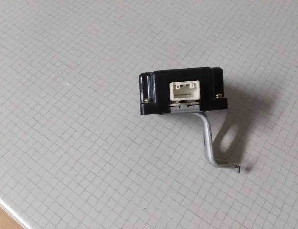 TOYOTA Yaris 1 generation (1999-2005) Front Right Door Control Unit 619825000,8974152021 32542547