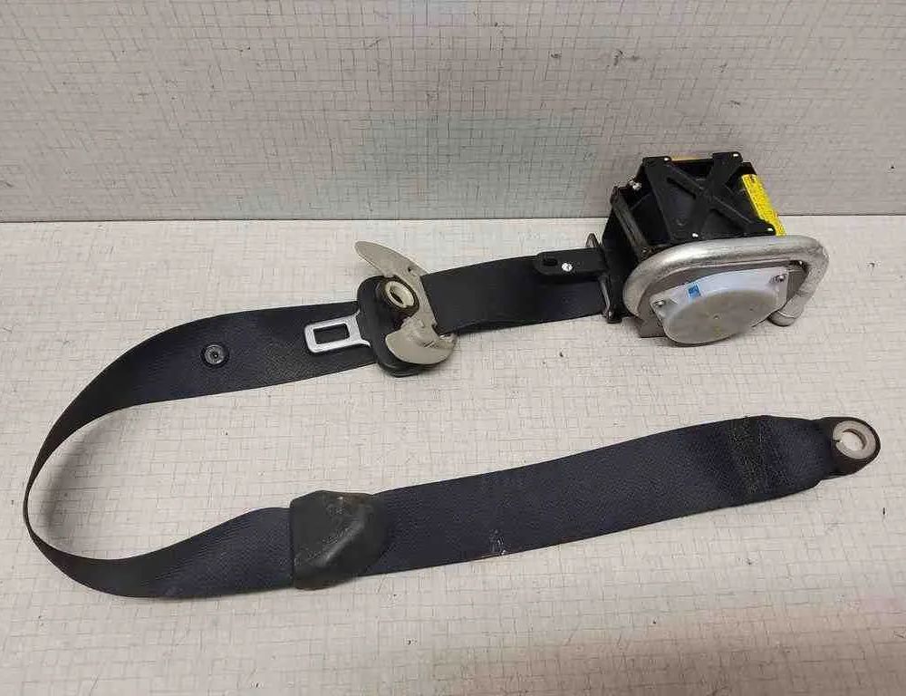 TOYOTA Avensis 2 generation (2002-2009) Ремень безопасности передний правый BAMPT11043,7321005051 32544386