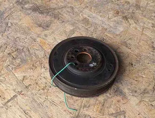 VOLKSWAGEN Passat B5 (1996-2005) Kľukový hriadeľ 06A105243E 32545211