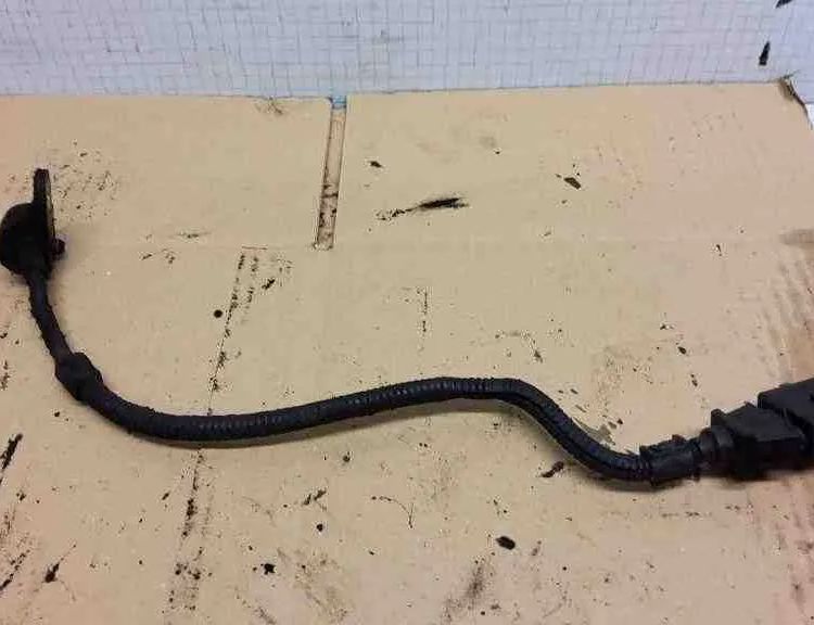 VOLKSWAGEN Transporter T5 (2003-2015) Rýchlostný senzor vačkového hriadeľa 4A222422 32555091