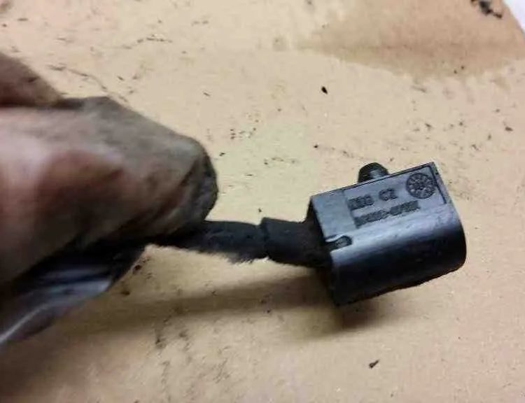 VOLKSWAGEN Transporter T5 (2003-2015) Rýchlostný senzor vačkového hriadeľa 4A222422 32555091