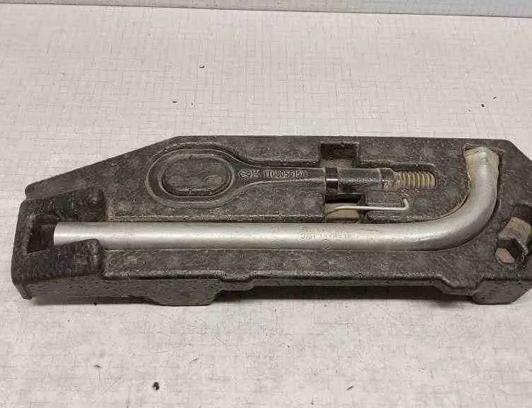 VOLKSWAGEN Caddy 3 generation (2004-2015) Other Interior Parts 2K0012219,2K0012113C,1T0805615A 32559005