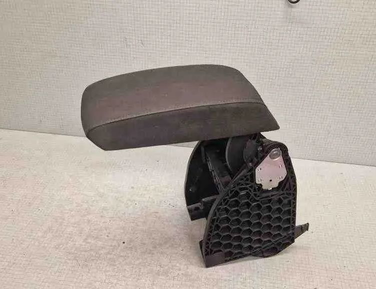 SKODA Octavia 2 generation (2004-2013) Opierka na ruku 3T0864207B 32559711