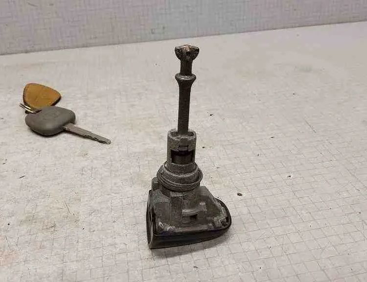 TOYOTA Verso 1 generation (2009-2015) Ignition Lock H34S10A9392,626734000,29653453,2008DJ826,897830F010 32562087