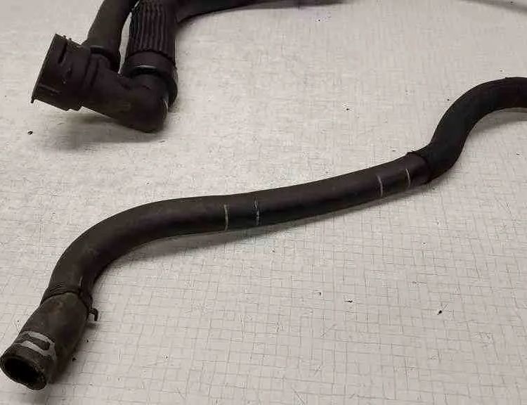 OPEL Insignia A (2008-2016) Coolant Hose Pipe 565563897,13220128DA 32563398