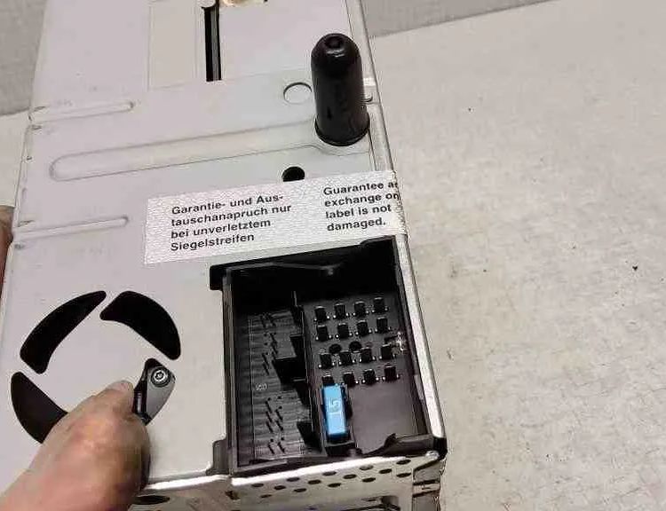 OPEL Zafira B (2005-2010) Prehrávač hudby s GPS 13255553,497316088 32565704