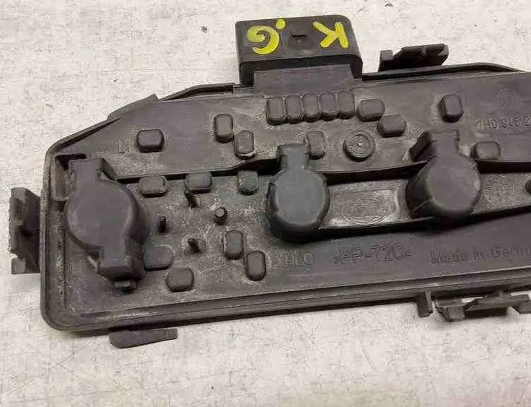 VOLKSWAGEN Transporter T5 (2003-2015) Контакт задних фонарей 15799500,7H0945257A 32566136