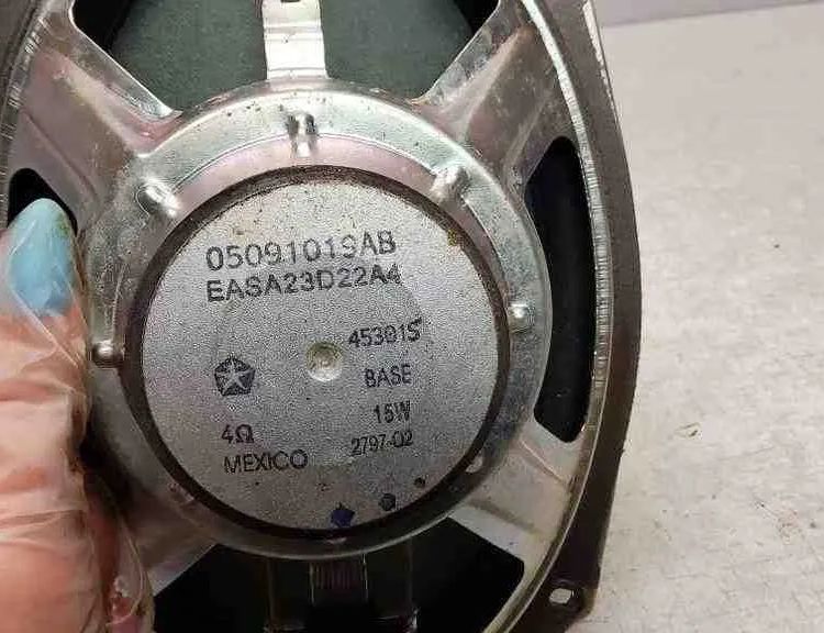 DODGE Caliber 1 generation (2006-2013) Ľavý predný dverový reproduktor EASA23D22A4,05091019AB 32566682