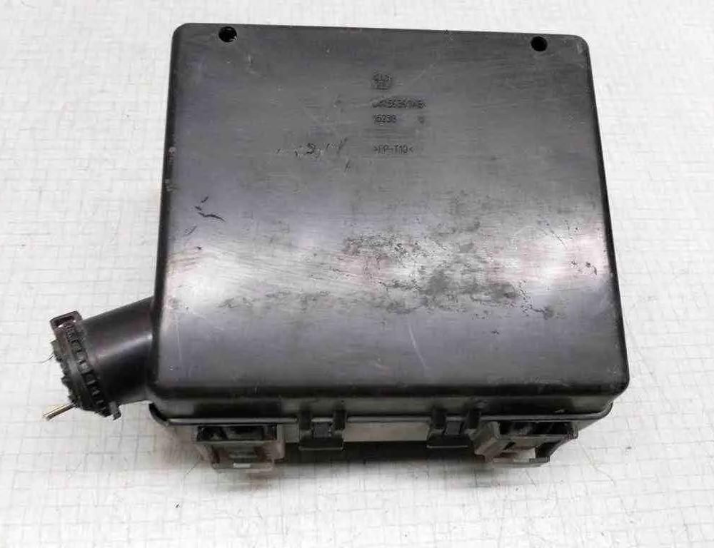 CHRYSLER Sebring 2 generation (2001-2007) Poistková skrinka 04759397AB 32623468