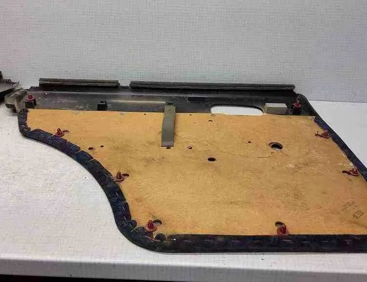 SUBARU Justy 4 generation (2007-2011) Zadný ľavý dverový panel 8373265E00 32629968