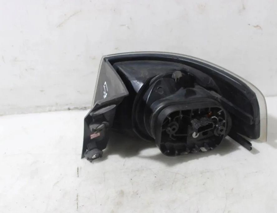 SEAT Ibiza 3 generation (2002-2008) Ľavé zadné koncové svetlo 32882862