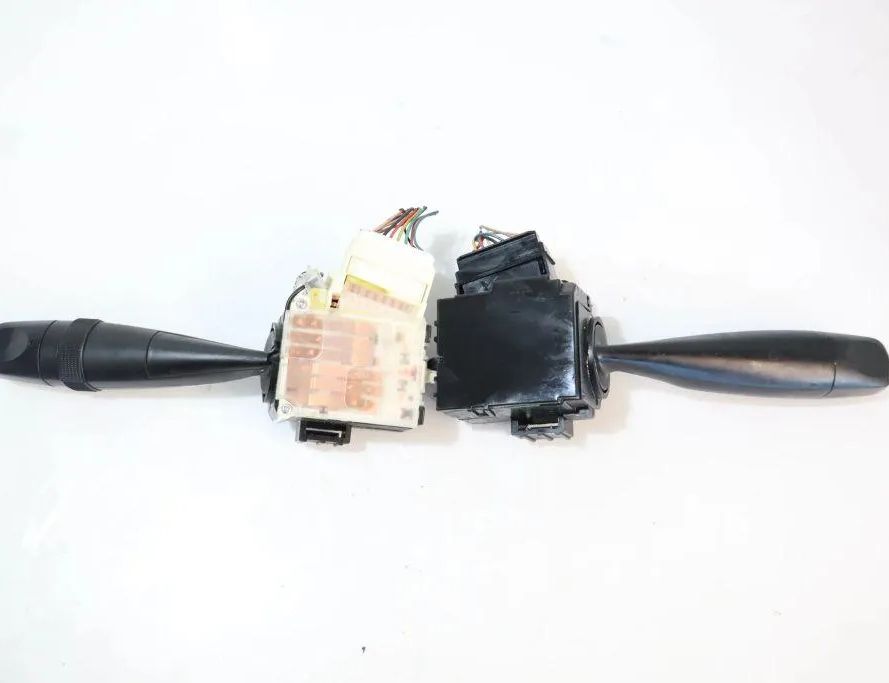 SUZUKI Celerio 1 generation (2014-2023) Ovládacia jednotka vypínača svetlometu 32890384