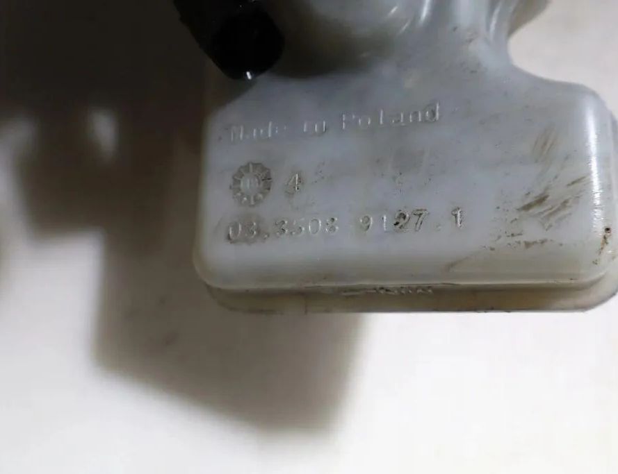 SKODA Superb 1 generation (2001-2008) Brake Cylinder 32897560