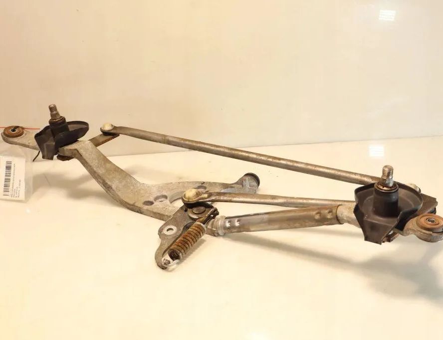 TOYOTA Yaris 2 generation (2005-2012) Front Windshield Wiper Mechanism 32901386