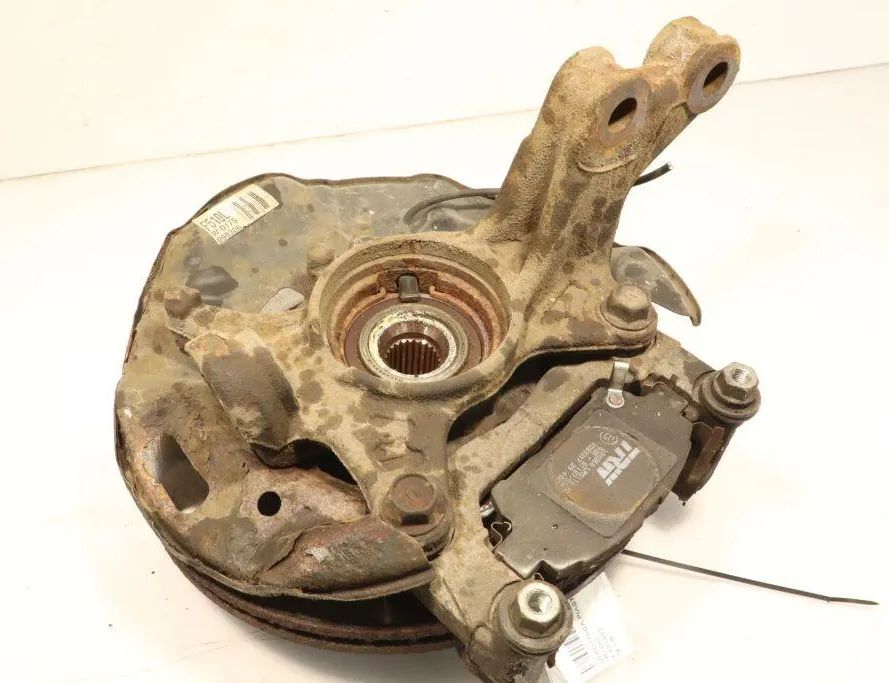 TOYOTA iQ 1 generation (2008-2020) Ступица передняя правая 32903104