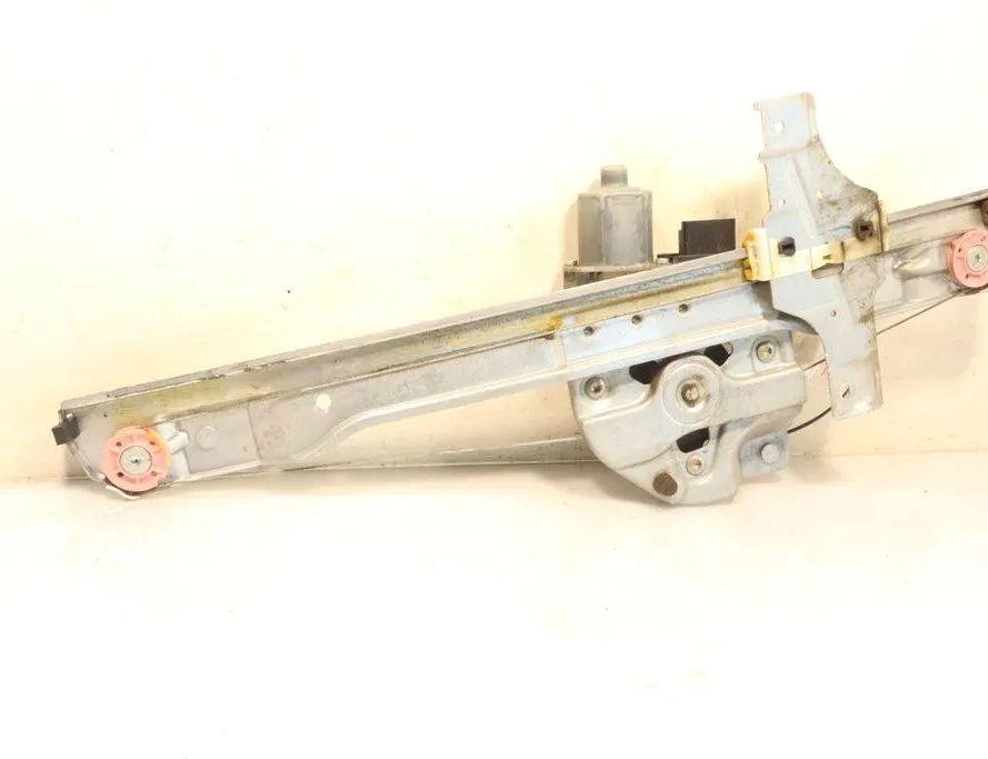 PEUGEOT 208 Peugeot 208 (2012-2015) Regulátor okna ľavých predných dverí 0130822697 32908989