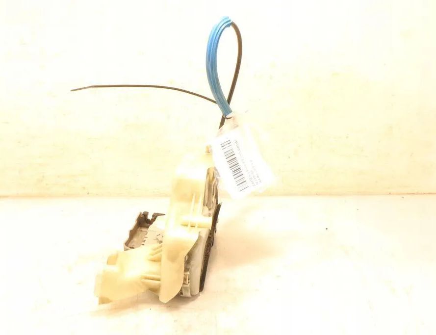 AUDI A4 B8/8K (2011-2016) Замок двери передний правый 32910556