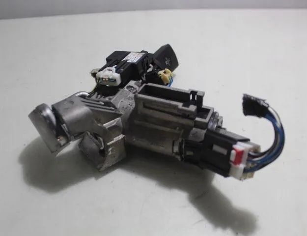 MAZDA 6 GH (2007-2013) Замок зажигания 32925743