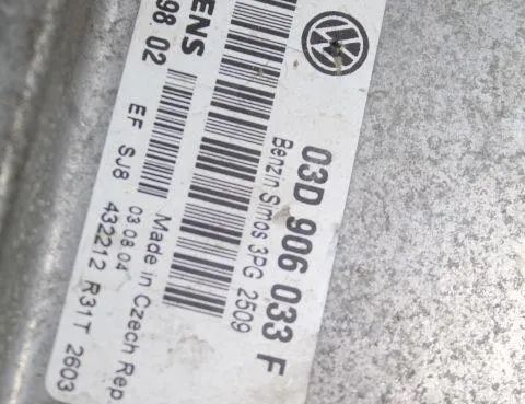 VOLKSWAGEN Polo 4 generation (2001-2009) Riadiaca jednotka motora 5WP40298 32926201