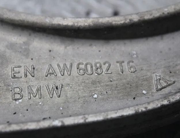 BMW 7 Series F01/F02 (2008-2015) Верхний рычаг передний правый AW6082T6 32926643