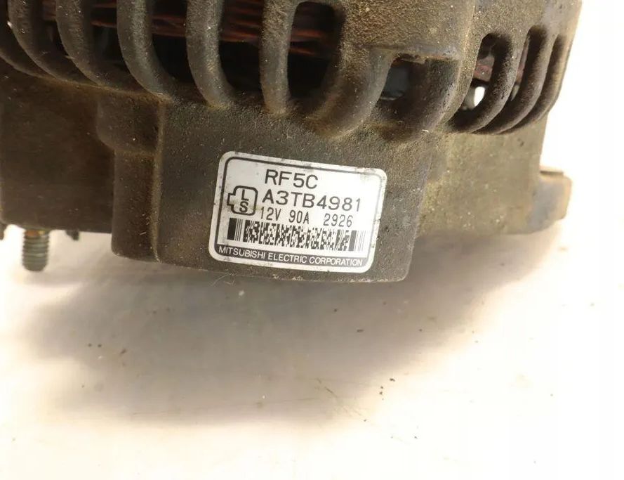 MAZDA MPV LW (1999-2006) Alternátor 32938689