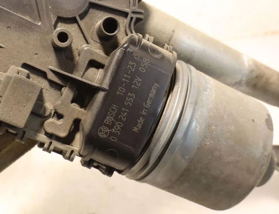 OPEL Astra J (2009-2020) Front Windshield Wiper Mechanism 32941085