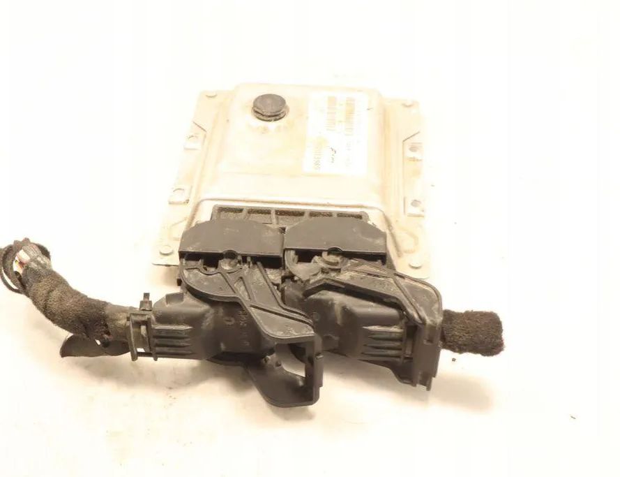 FIAT Punto 3 generation (2005-2020) Engine Control Unit ECU 52013989 32944176