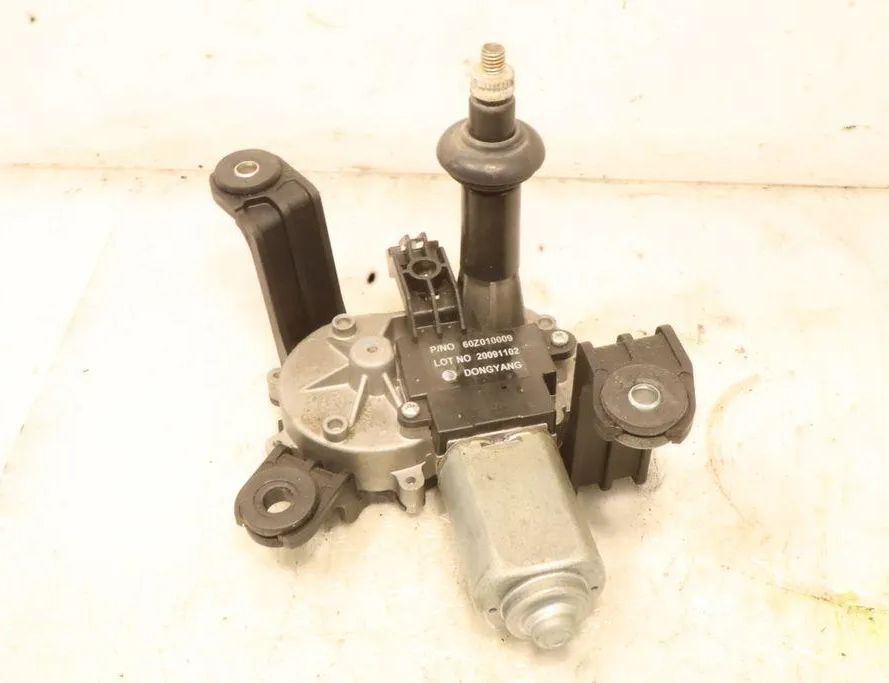 OPEL Astra J (2009-2020) Моторчик заднего стеклоочистителя 32945218