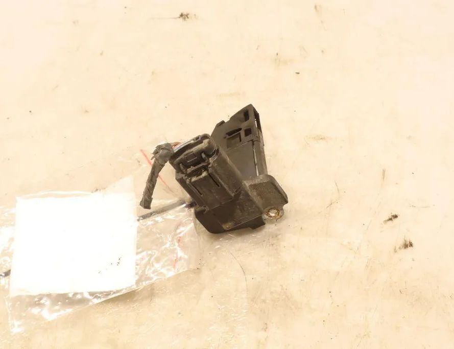 FORD Focus 3 generation (2011-2020) Mass Air Flow Sensor MAF 32945759