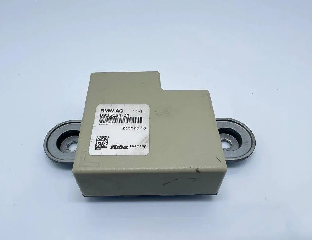 BMW 5 Series Gran Turismo F07 (2010-2017) Bootlid Antenna Amplifier 21367510,11896900 31894750