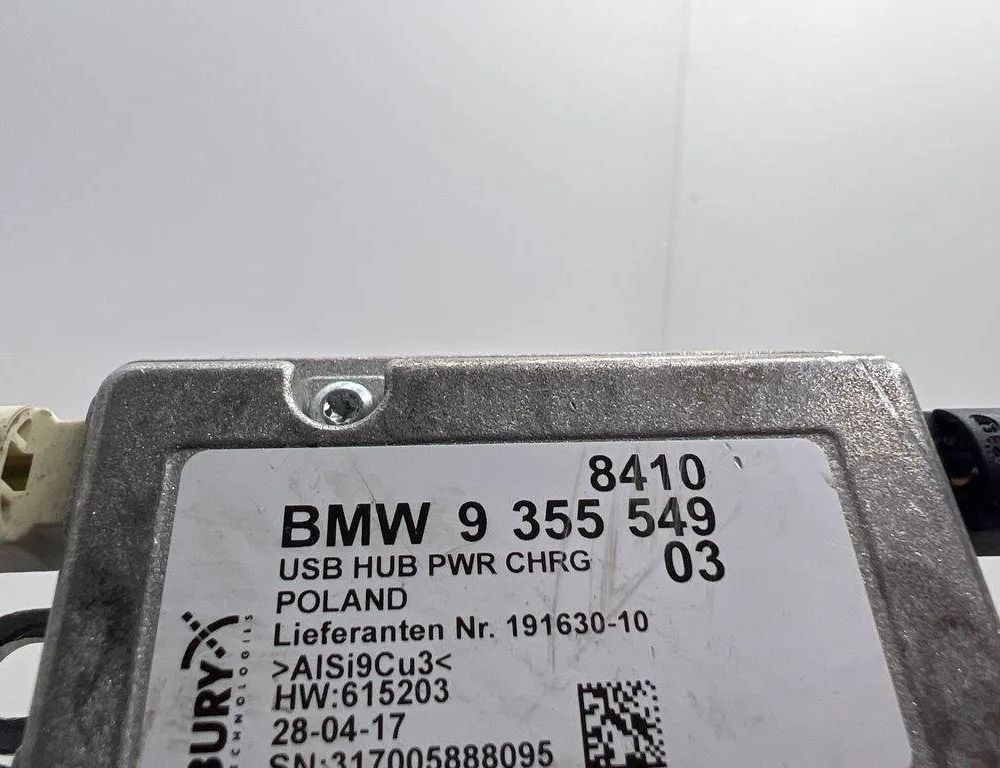 BMW X3 F25 (2010-2017) USB/AUX Control Unit 17005888095,9355549 31947203