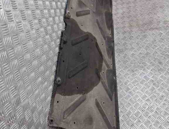 MERCEDES-BENZ A-Class W176 (2012-2018) Задняя средняя нижняя защита A2466840100 32299529