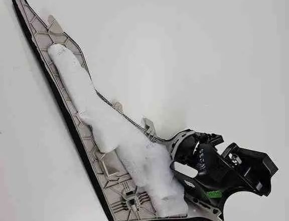 MERCEDES-BENZ E-Class W213/S213/C238/A238 (2016-2024) Ľavý zadný stĺpik ozdobného lemu A2586901700,A2386901300 32417460